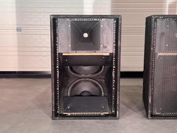 2x B&C neodymium speakers: 2x12" + 1,4" + wheelplate