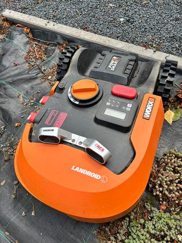 Worx landroid robotmaaier WR155E tot 2000m2 beschikbaar voor biedingen