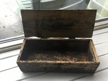 Oud houten kratje voor de liefhebber  ! beschikbaar voor biedingen