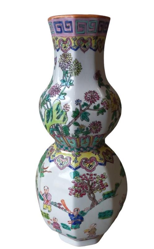 Octogonale Chinese vaas, Antiek en Kunst, Antiek | Vazen, Ophalen of Verzenden