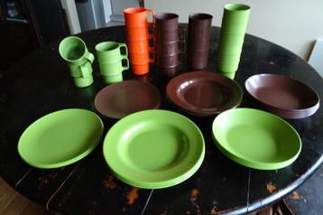 MEPAL ONVERWOESTBAAR CAMPING SERVIES 46 stuks beschikbaar voor biedingen