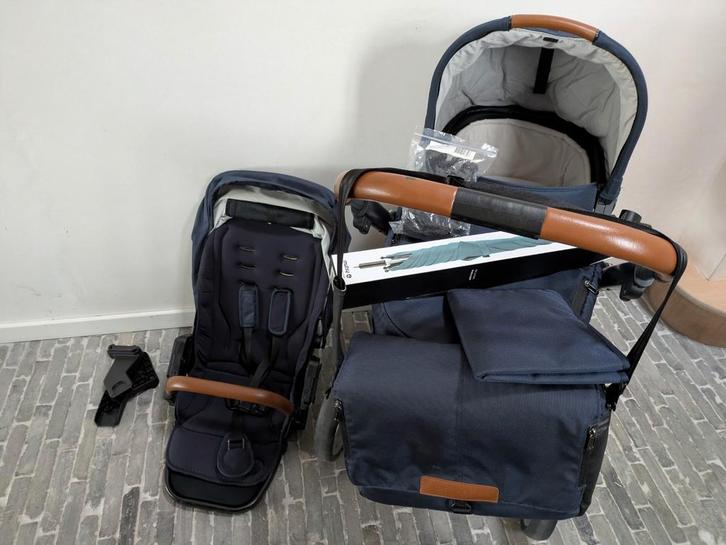 Mutsy Igo urban nomad super uitgeruste kinderwagen, Kinderen en Baby's, Kinderwagens en Combinaties, Zo goed als nieuw, Kinderwagen