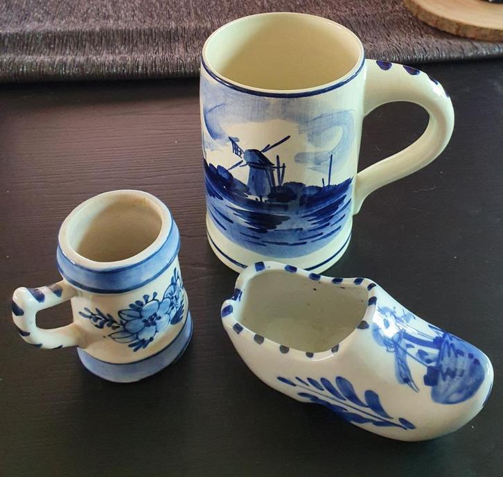 Vintage: Delfts blauw: bierbeker, klein bekertje en klompje, Antiek en Kunst, Antiek | Keramiek en Aardewerk, Ophalen of Verzenden