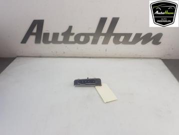 DIVERSEN Audi Q2 (GAB / GAG) (01-2016/10-2020) (|81B713463|) beschikbaar voor biedingen