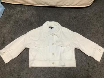 Veste / blouson femme en velours blanc disponible aux enchères