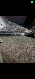 Peugeot kisbee goeie staat alles aanwezig, Fietsen en Brommers, Brommers | Peugeot, Ophalen