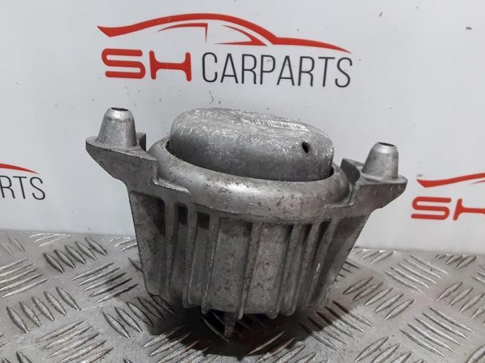 Support moteur d'un Mercedes C-Klasse, 3 mois de garantie, Utilisé, -, -