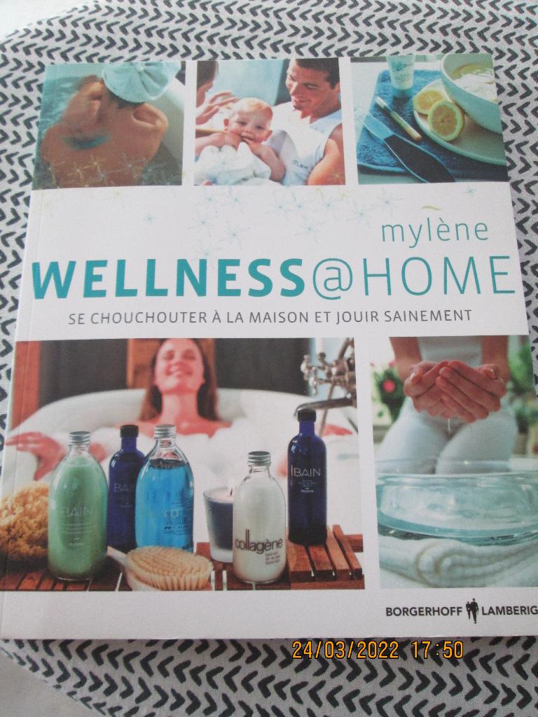 Livre « Wellness@Home »  ., Ophalen, Zo goed als nieuw, Mylène