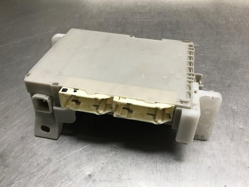 ZEKERINGKAST Toyota Verso S (|8273052L70C|), Gebruikt, Kundenbetreuung@toyota.de, Toyota, Toyota-Allee 2
50858  Köln, DE