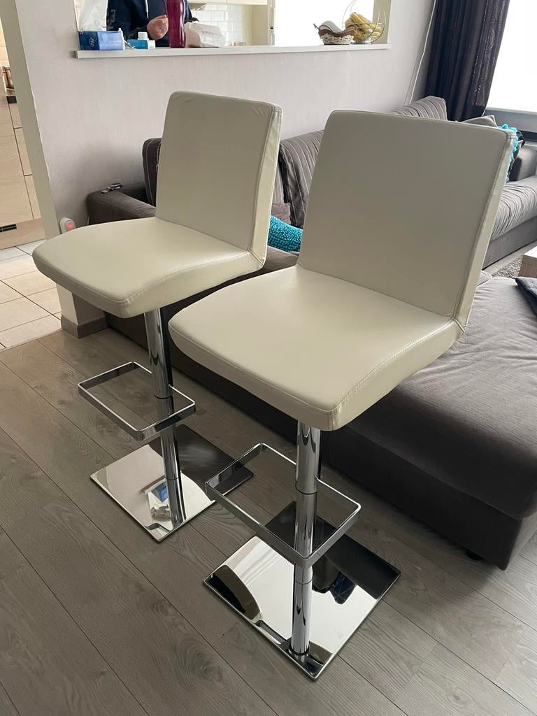 Chaises de bar réglables en hauteur (3 pièces), 3 tabourets, Utilisé, Métal, 60 à 90 cm