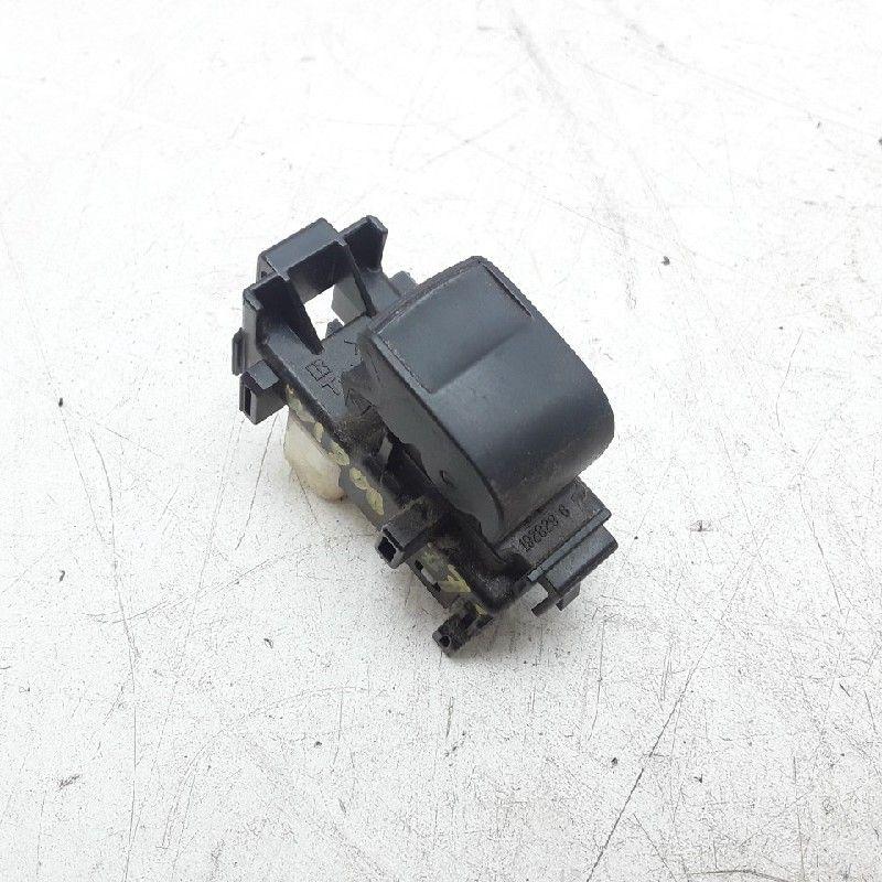 COMMUTATEUR VITRES ELECTRIQUES Toyota Auris (E15), Utilisé, Toyota