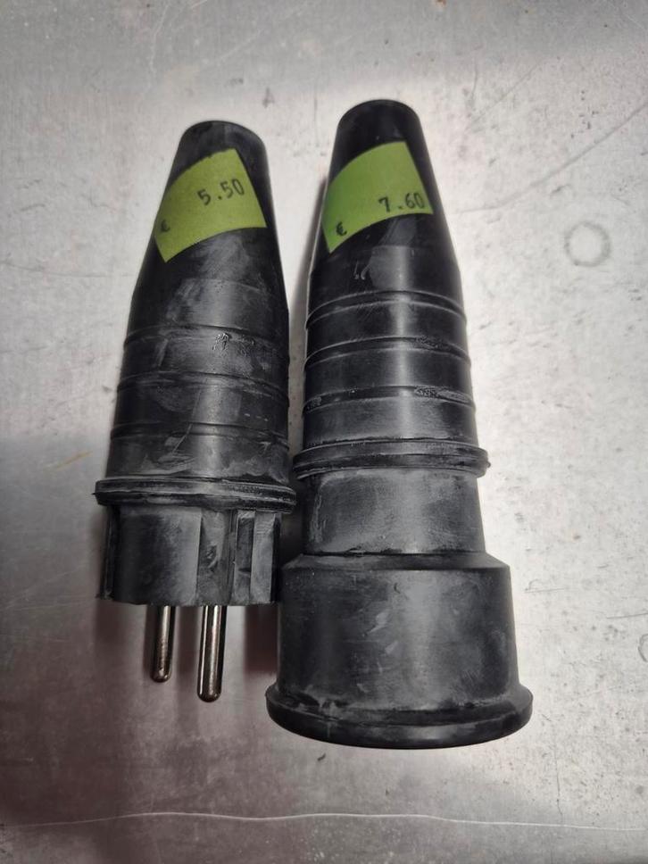 Rubbere stekker en contrastekker (Keraf, ABL, ...)., Doe-het-zelf en Bouw, Elektriciteit en Kabels, Nieuw, Stekker, Ophalen of Verzenden