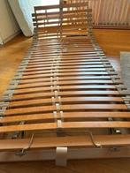 Lit (180x220) avec sommier à lattes réglable, Enlèvement, Utilisé, Réglable, Bois
