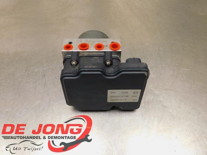 ABS Pomp van een Volkswagen Polo, Gebruikt, -, Volkswagen, -