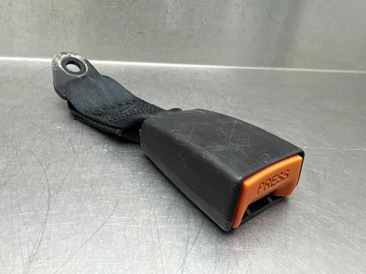 BOUCLE DE CEINTURE ARRIÈRE DROIT Nissan Pixo (D31S), Autos : Pièces & Accessoires, Habitacle & Garnissage, Nissan, Utilisé