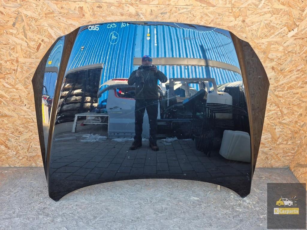 Capot de Mazda CX3, Shinchi, Fuchu-Cho 3-1
730-8670  Hiroshima, Mazda Motor Corporation, Info@mazda.co.jp, Mazda