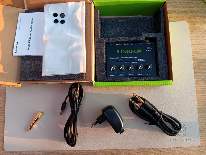 LinkFor Mini 4 Kanaalsmixer, Muziek en Instrumenten, Mengpanelen, Zo goed als nieuw, Minder dan 5 kanalen, Ophalen of Verzenden