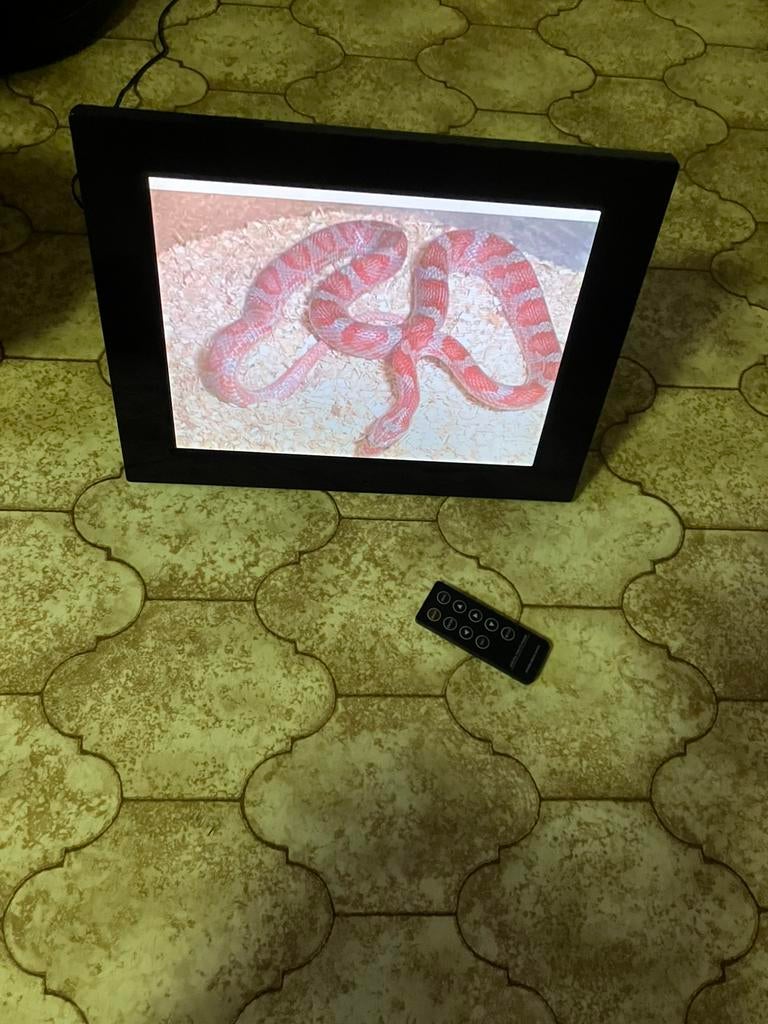 Hama digitale fotokader 12 inch, Ophalen of Verzenden, Zo goed als nieuw, Afstandsbediening