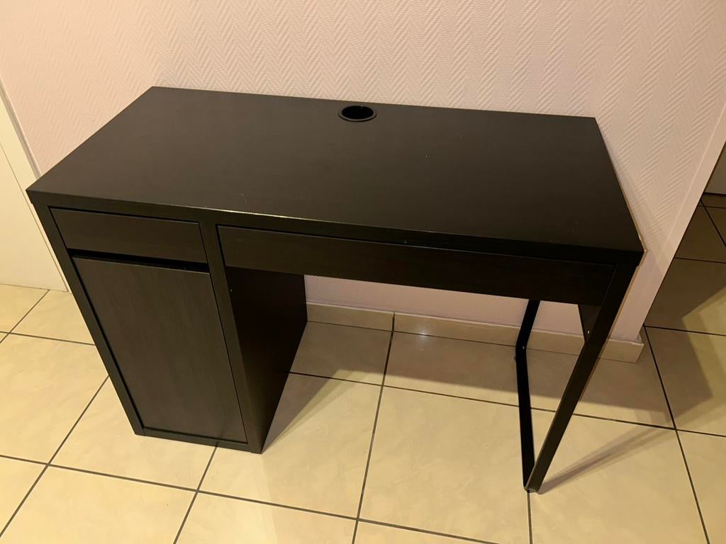 Bureau Ikea, Huis en Inrichting, Bureaus, Ophalen, Zo goed als nieuw, IKEA