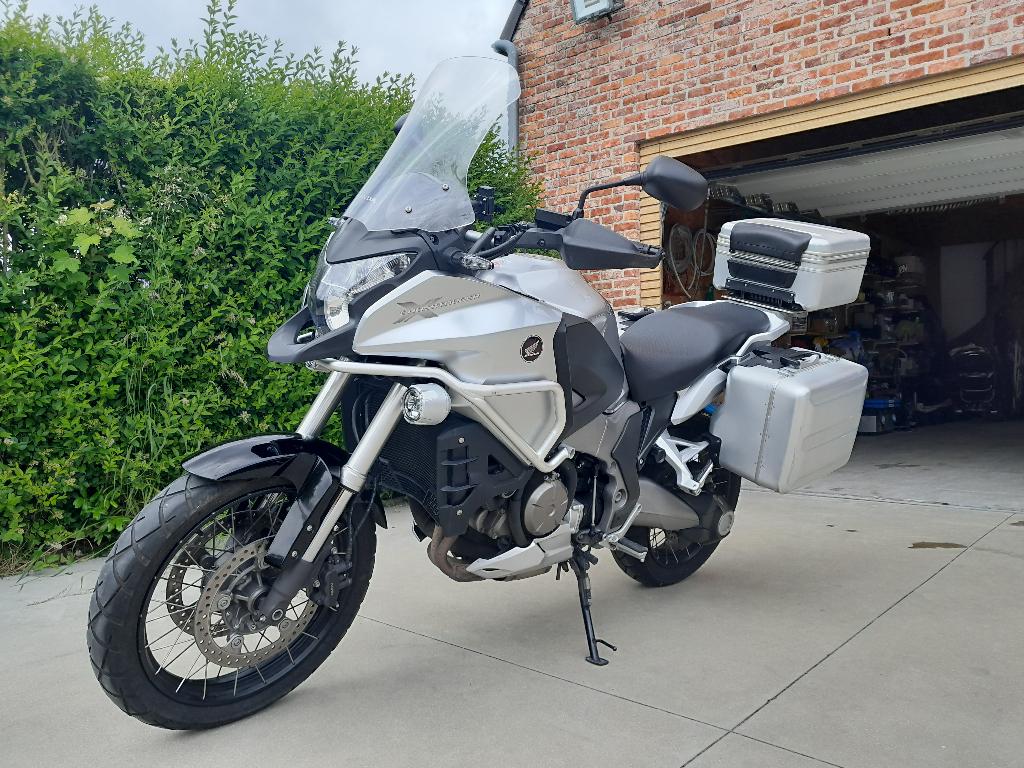 Honda VFR1200X Crosstourer, Motoren, Motoren | Honda, Bedrijf, Toermotor, meer dan 35 kW, 4 cilinders, Motorrijbewijs A, ABS, Cardan-aandrijving