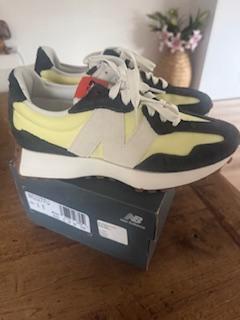 Splinternieuwe sneakers New Balance maat 39, Kleding | Dames, Schoenen, Nieuw, Sneakers, Geel, Ophalen of Verzenden