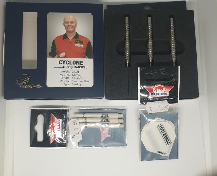 Darts pijlen Cosmo Darts Cyclone Mickey Mansell 22,9 gram, Sports & Fitness, Fléchettes, Utilisé, Fléchettes, Enlèvement ou Envoi