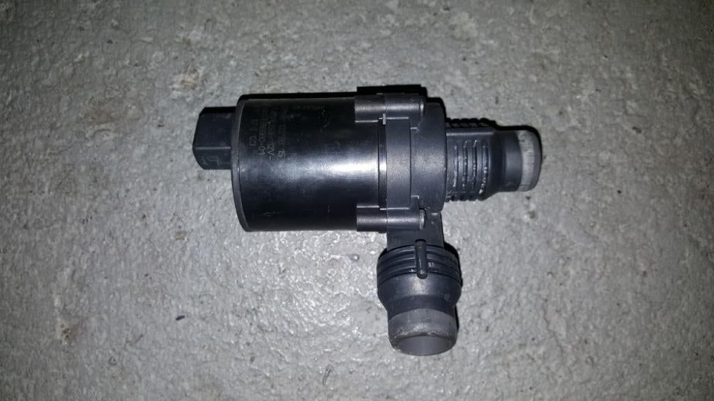 Waterpomp BMW E60 520i 2005, Autos : Pièces & Accessoires, Moteurs & Accessoires, Enlèvement ou Envoi, BMW