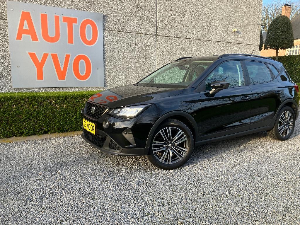 SEAT ARONA benzine / euro 6, Voorwielaandrijving, Stof, Bedrijf, Handgeschakeld