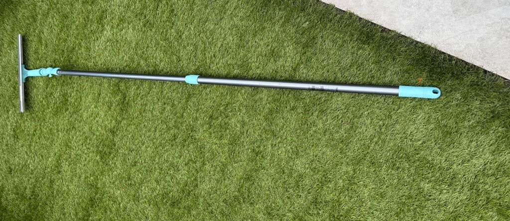 Steel die uittrekt ( met trekker ) 5 euro., Ophalen, Zo goed als nieuw