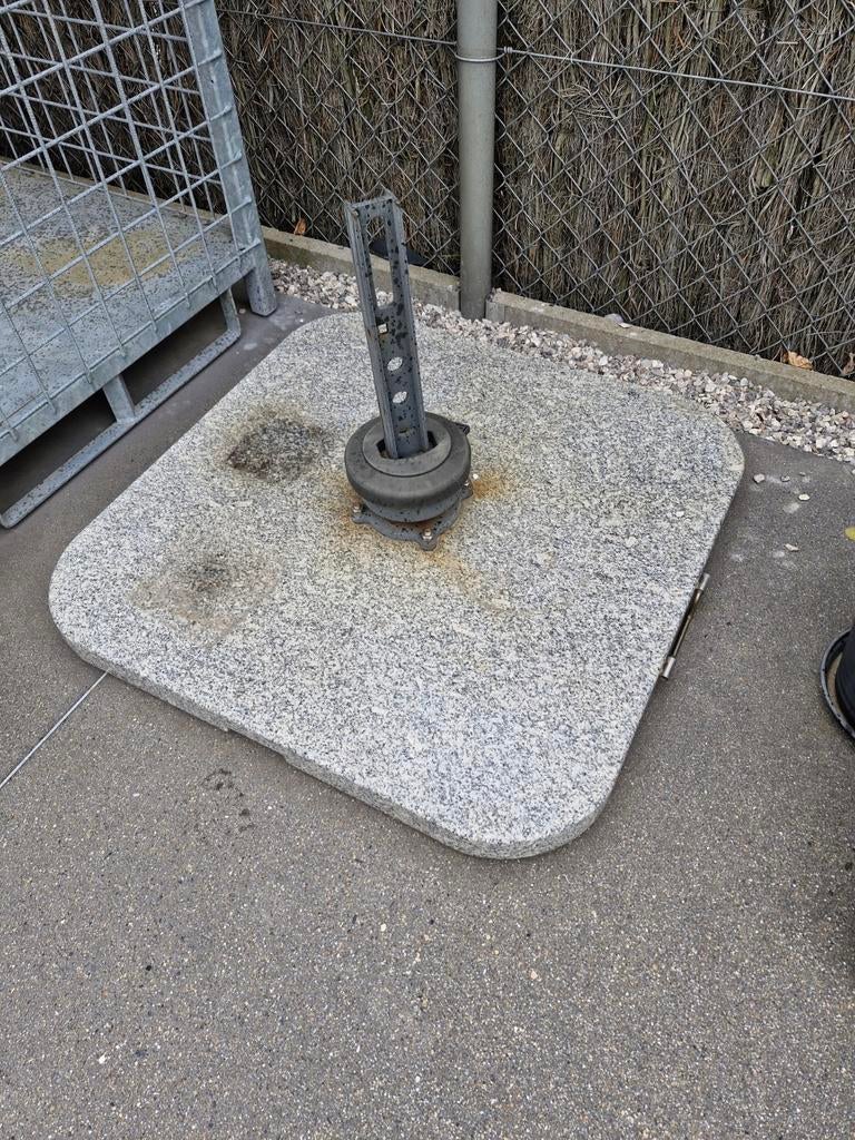 Parasol voetstuk, Ophalen