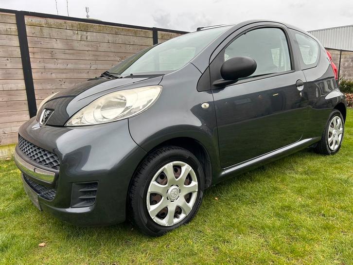 Peugeot 107, 1000cc, Auto's, Peugeot, Particulier, ABS, Airbags, Alarm, Electronic Stability Program (ESP), Metaalkleur, Radio