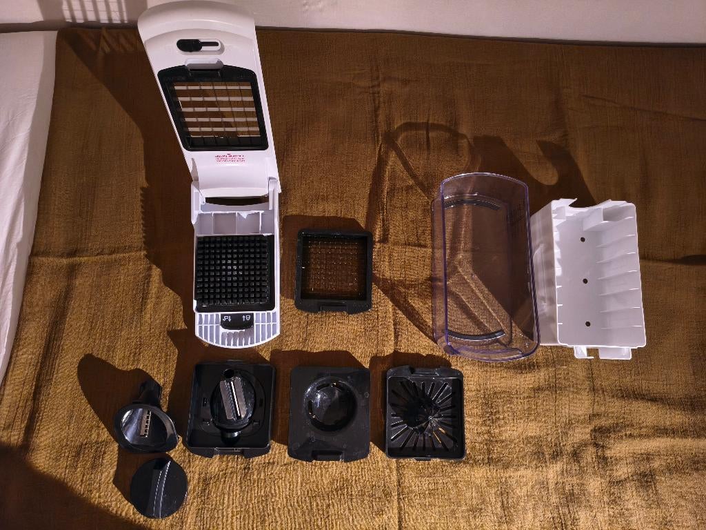 Coupe-légumes / mandoline multifonction avec plusieurs lames, Maison & Meubles, Cuisine | Ustensiles de cuisine, Comme neuf, Enlèvement