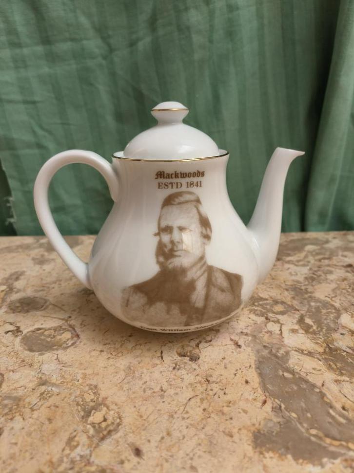 Vintage Engels theepotje, Antiek en Kunst, Antiek | Keramiek en Aardewerk, Ophalen of Verzenden