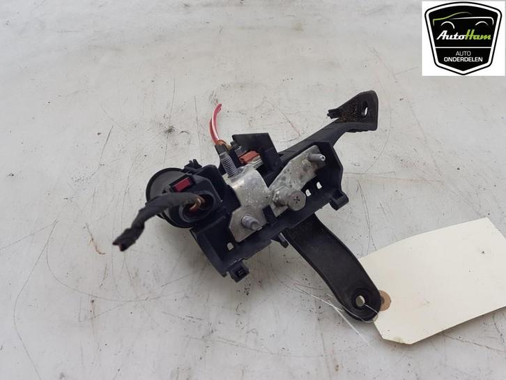 BOITIER FUSIBLES Audi A4 Avant (B9) (|8W0941823F|), Autos : Pièces & Accessoires, Électronique & Câbles, Audi, Utilisé