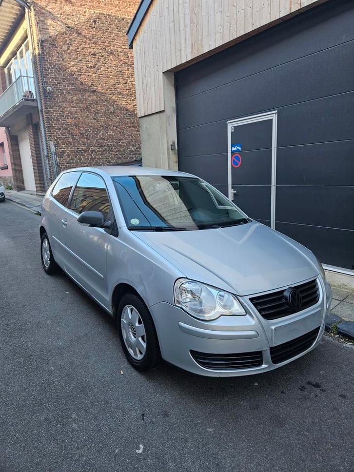 Vw Polo 1.4 tdi, Autos, Volkswagen, Particulier, Polo, Diesel, Euro 4, Coupé, 3 portes, Boîte manuelle, Argent ou Gris, Noir, Tissu