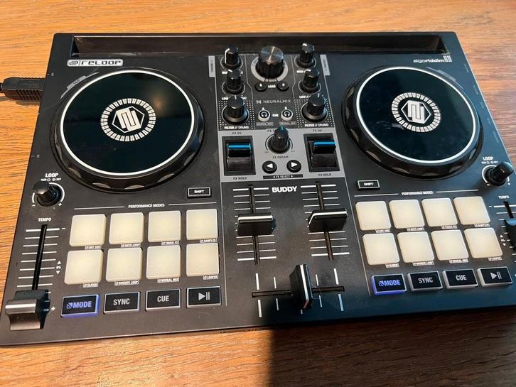 Contrôleur DJ Reloop Buddy, Musique & Instruments, DJ sets & Platines, Comme neuf, DJ-Set, Reloop, Enlèvement ou Envoi
