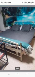 Lit double, Enlèvement