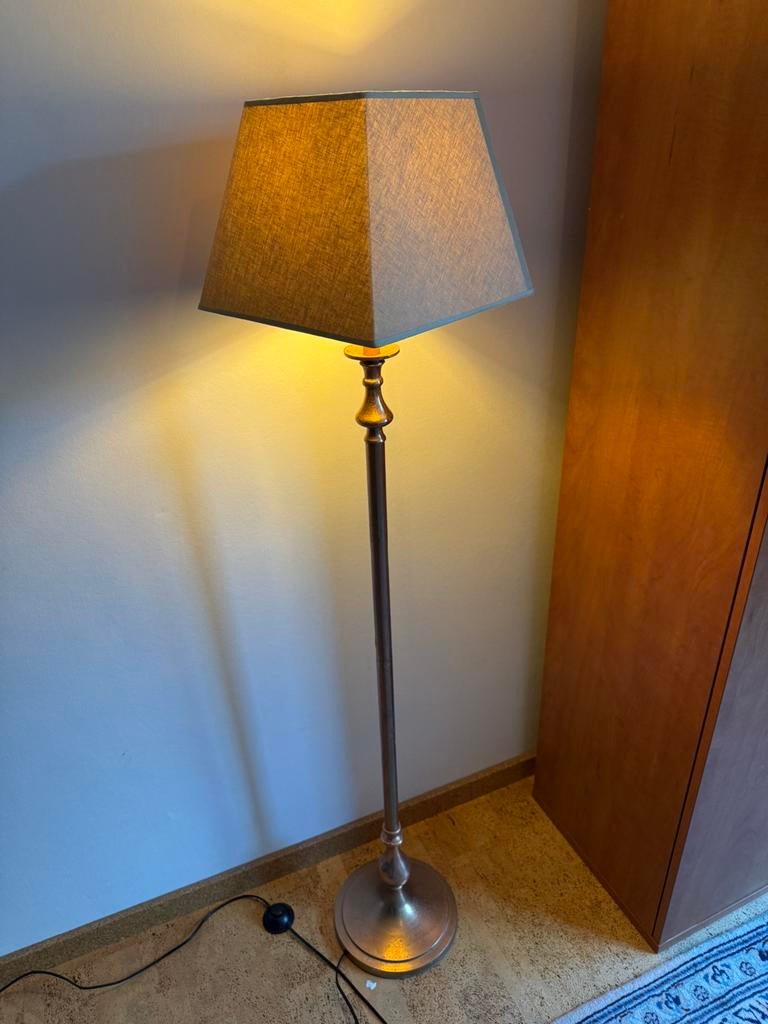 Vloerlamp, Huis en Inrichting, Lampen | Vloerlampen, Ophalen, Gebruikt