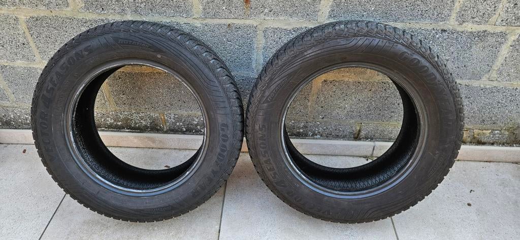 2 pneus 215/60/16 (4 saisons), Autos : Pièces & Accessoires, Pneus & Jantes, Enlèvement, 4 Saisons, Pneu(s)