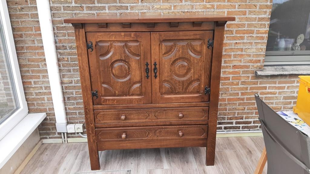 Eiken kast..ophalen oudenburg., Huis en Inrichting, Kasten | Dressoirs, Ophalen