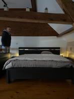 A vendre lit plus matelas et commode, Enlèvement, Deux personnes