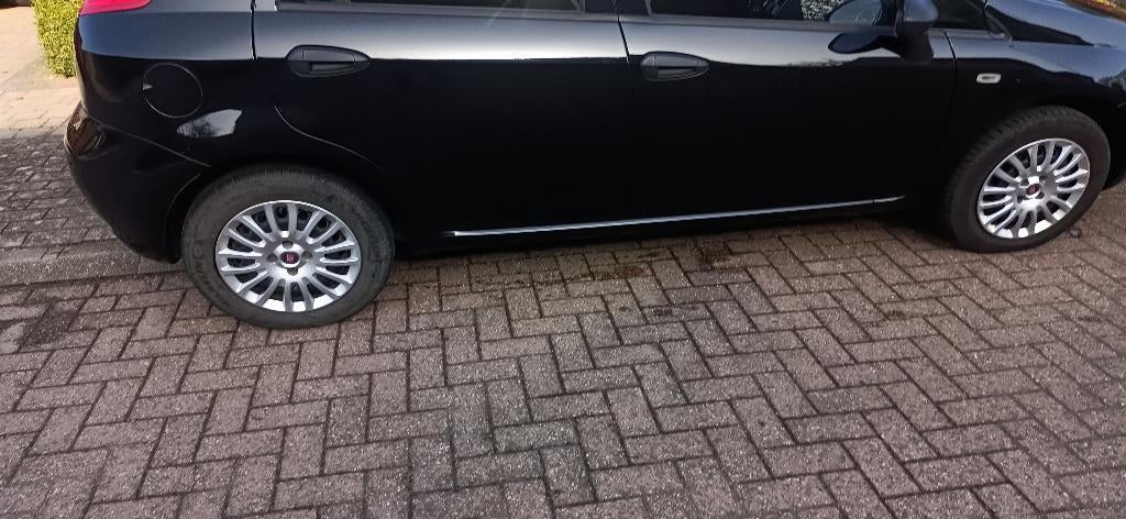 Fiat Punto easy, 1242 cm³, Achat, Euro 6, Boîte manuelle