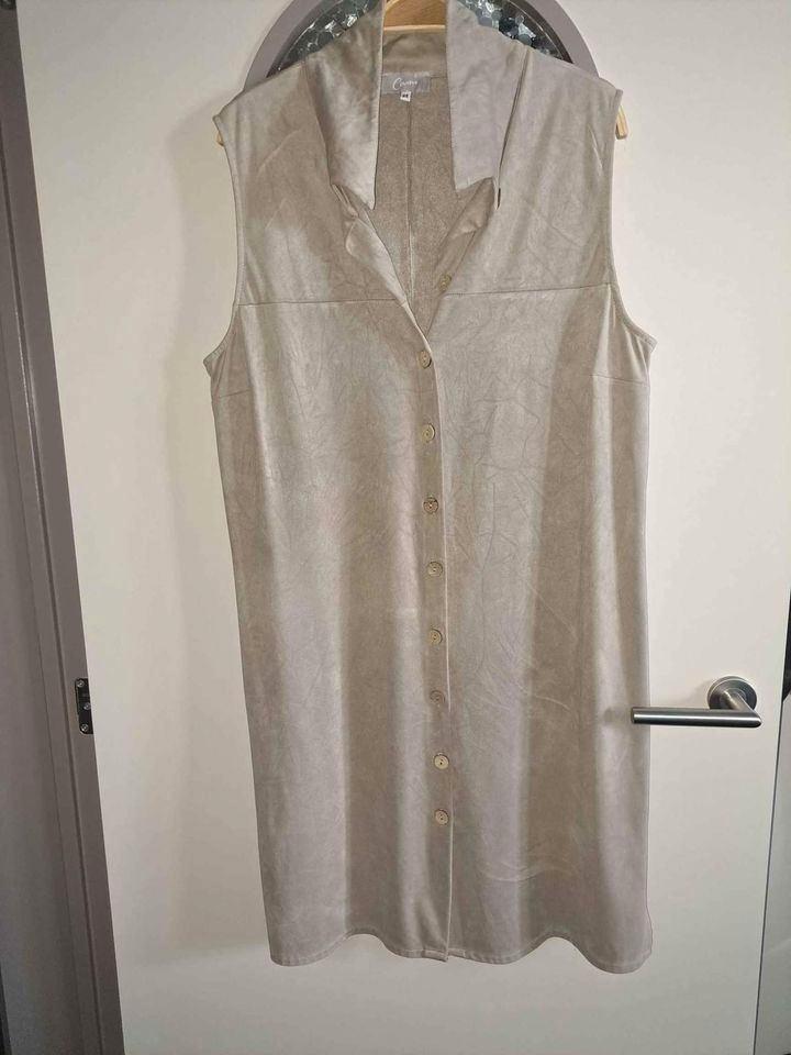 Cassis, toffe jurk in suèdine mt 44, stretch, Vêtements | Femmes, Robes, Comme neuf, Taille 42/44 (L), Beige, Longueur genou, Enlèvement ou Envoi