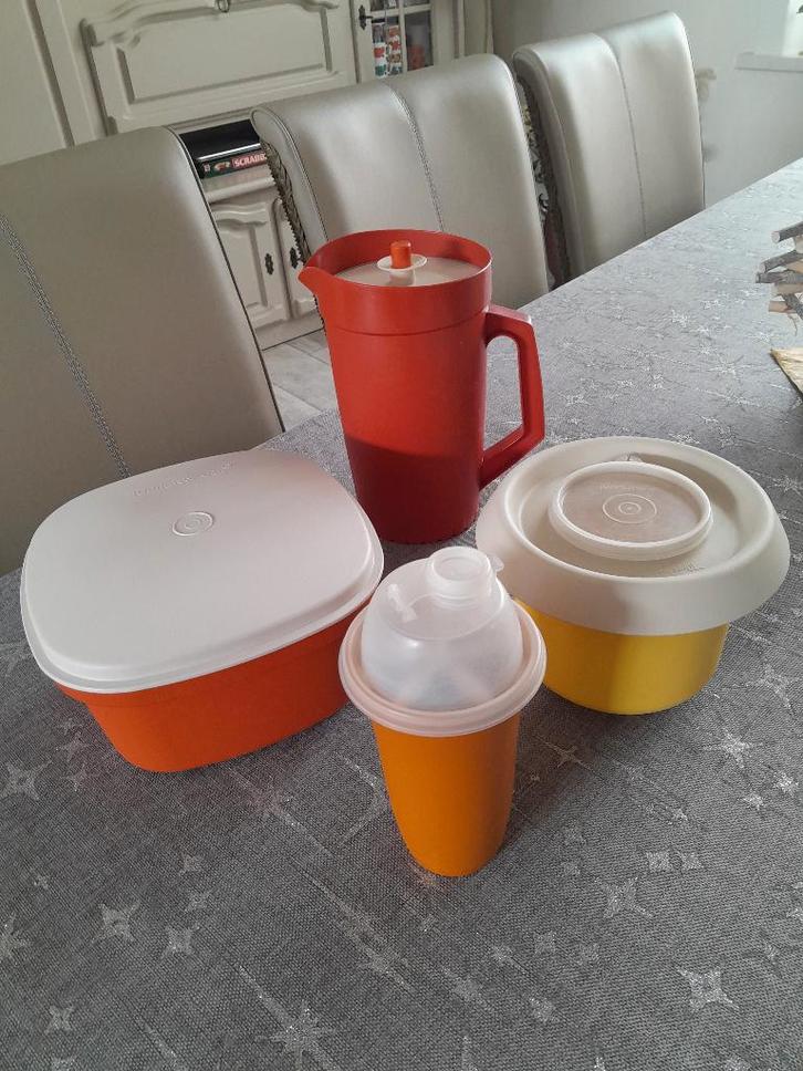 Lot Tupperware Vintage Pichet, Shaker, Bol, Rice Cooker, Antiquités & Art, Curiosités & Brocante, Enlèvement ou Envoi
