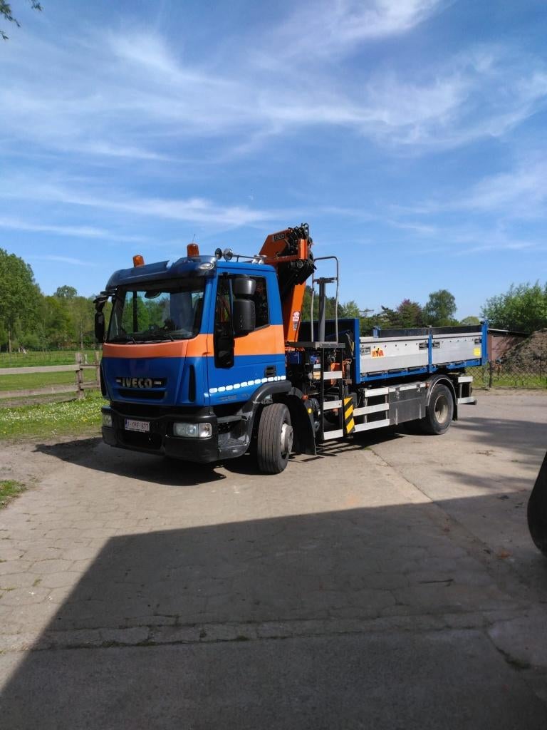 vrachtwagen, Autos, Camions, Particulier, Caméra de recul, Iveco, Diesel, Euro 5, Automatique, Entretenue par le concessionnaire