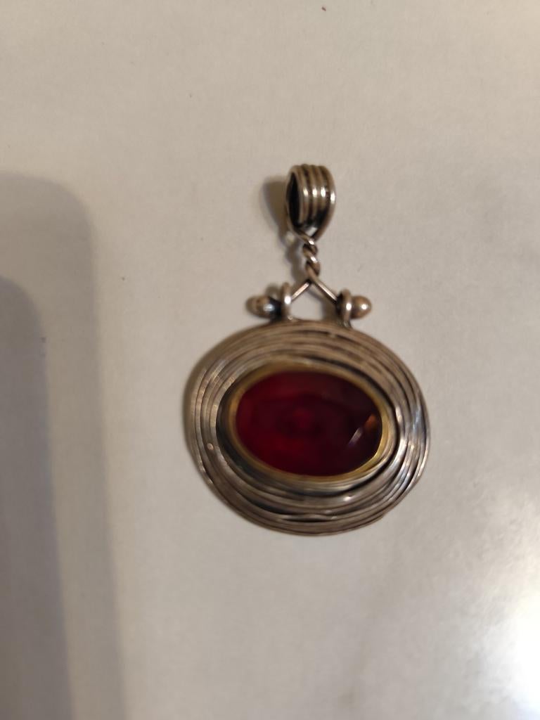 hanger in zilver met grenade, Ophalen, Zilver, Zilver