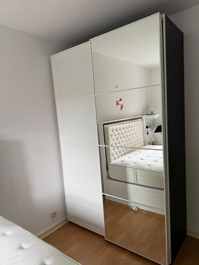 Armoire Ikea, Enlèvement, Comme neuf