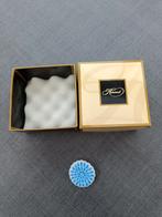 Herend porseleinen broches ( 2 stuks ). Gestempeld achteraan, Enlèvement ou Envoi