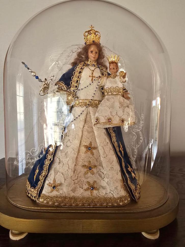 Maria onder glazen stolp, Antiek en Kunst, Antiek | Religieuze voorwerpen, Ophalen