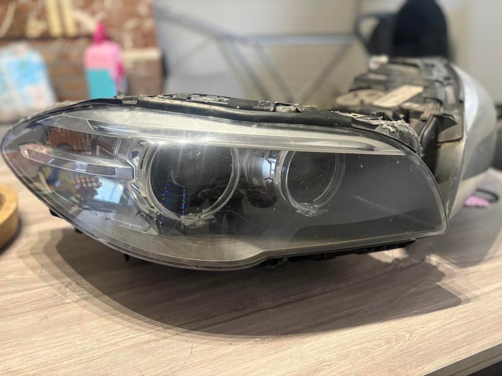 Koplampen bmw f10, Ophalen, BMW